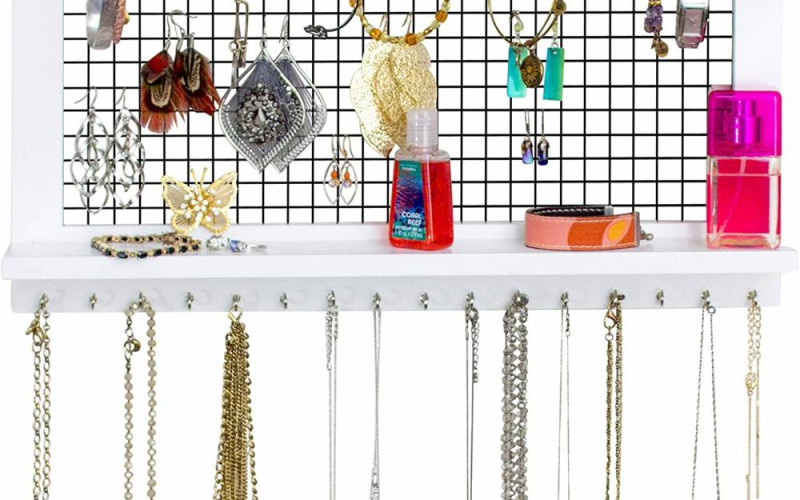 Jewelry Background Change rings, earrings, bracelets etc